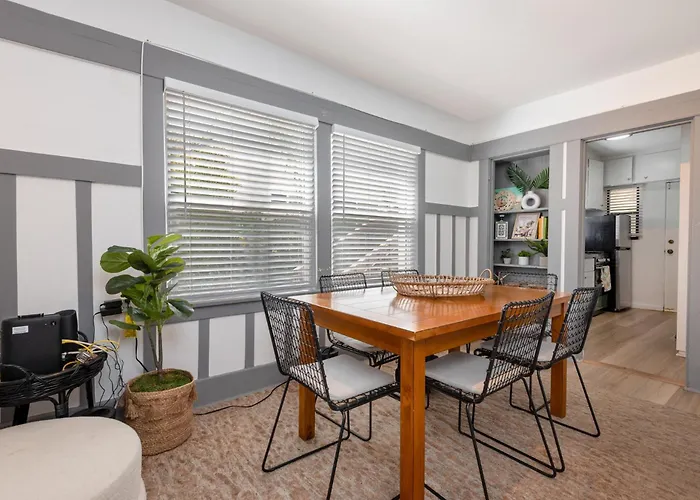 Surfside Stay 2Br With Queen Beds In Venice
